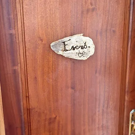 Apartment Esero *